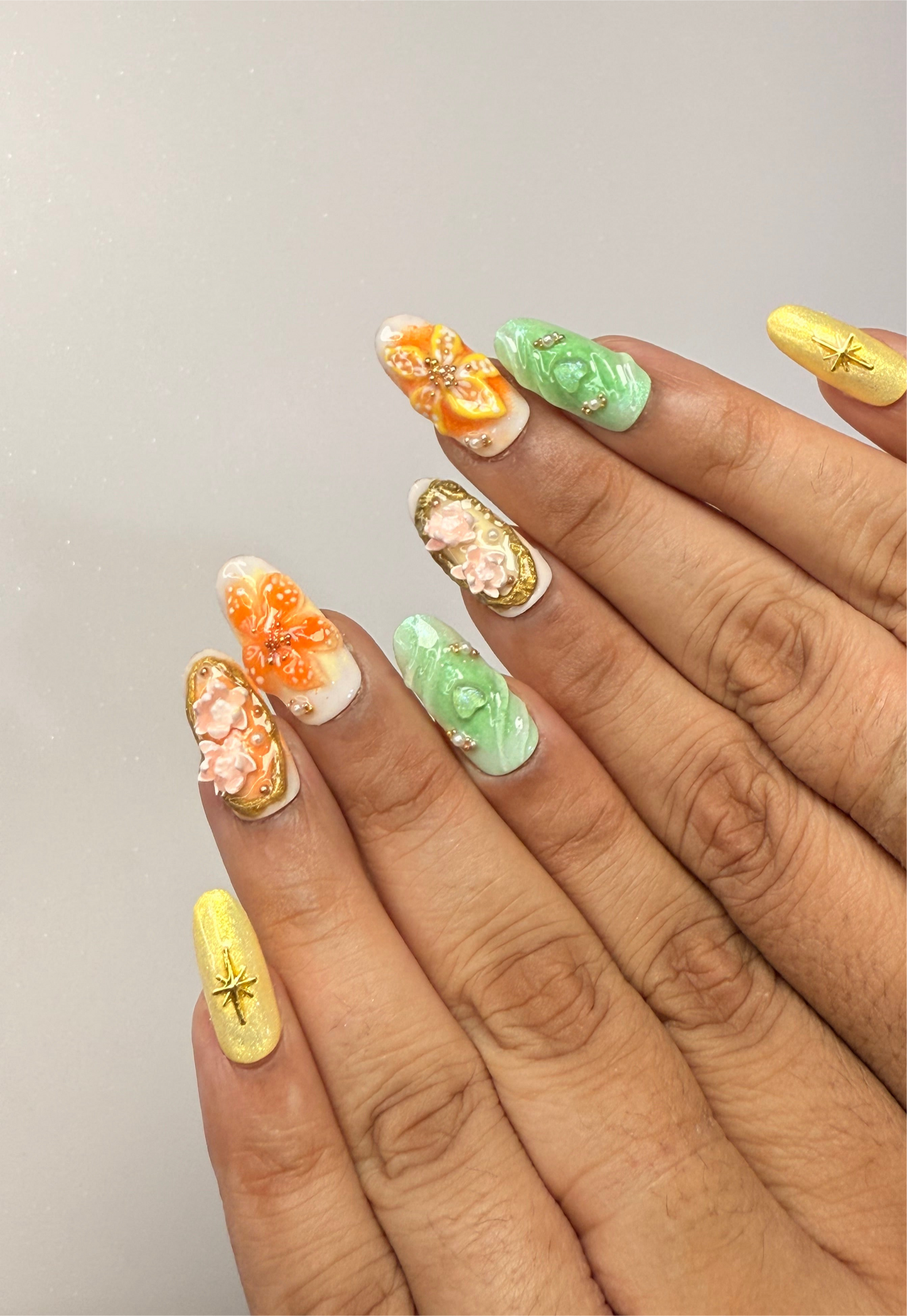 PEACH AURA