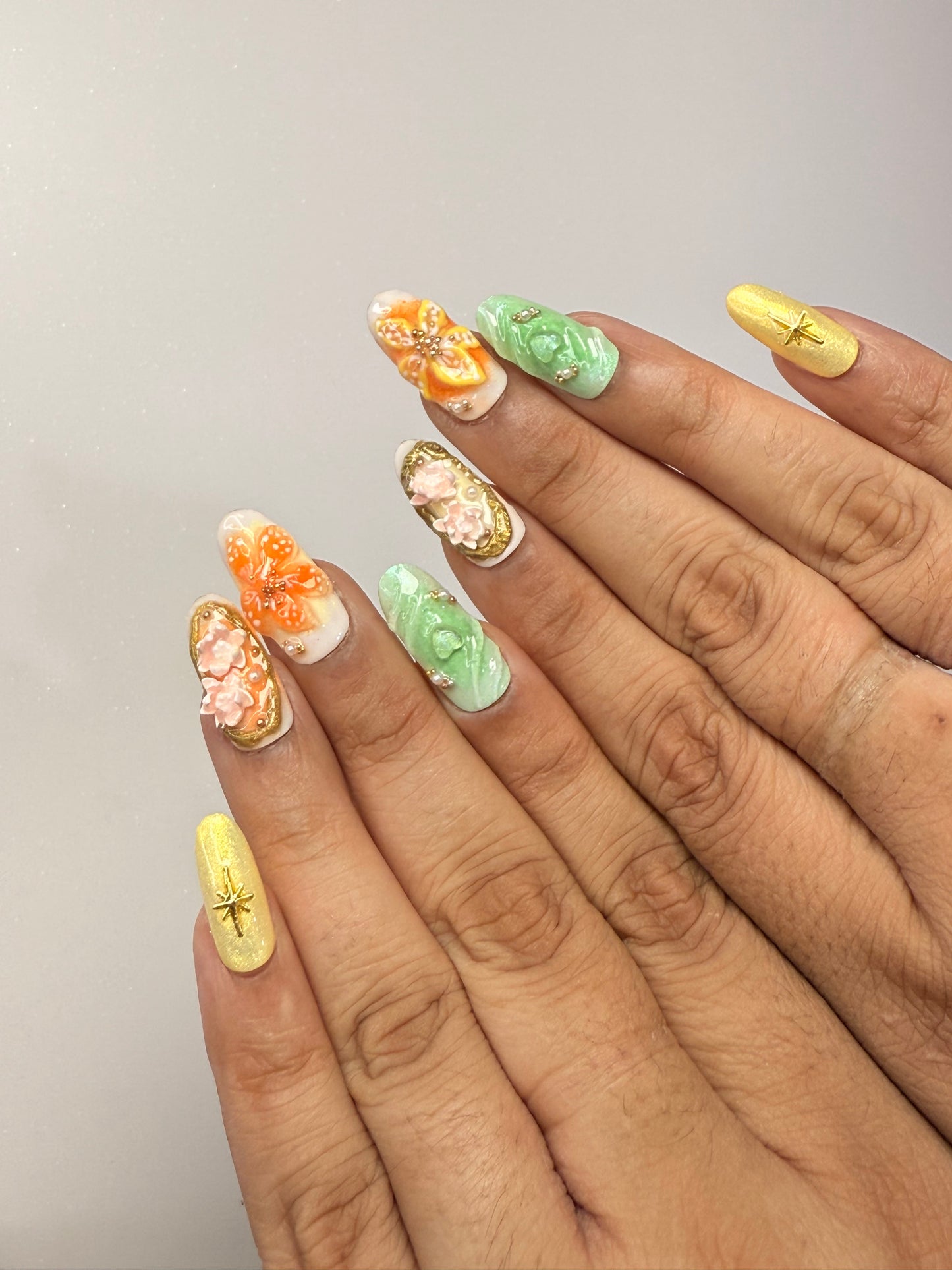 PEACH AURA