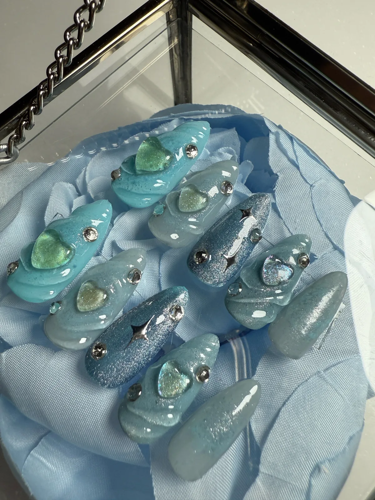 BLUE AURORA HEART. Hand-painted universal designs press-on nails