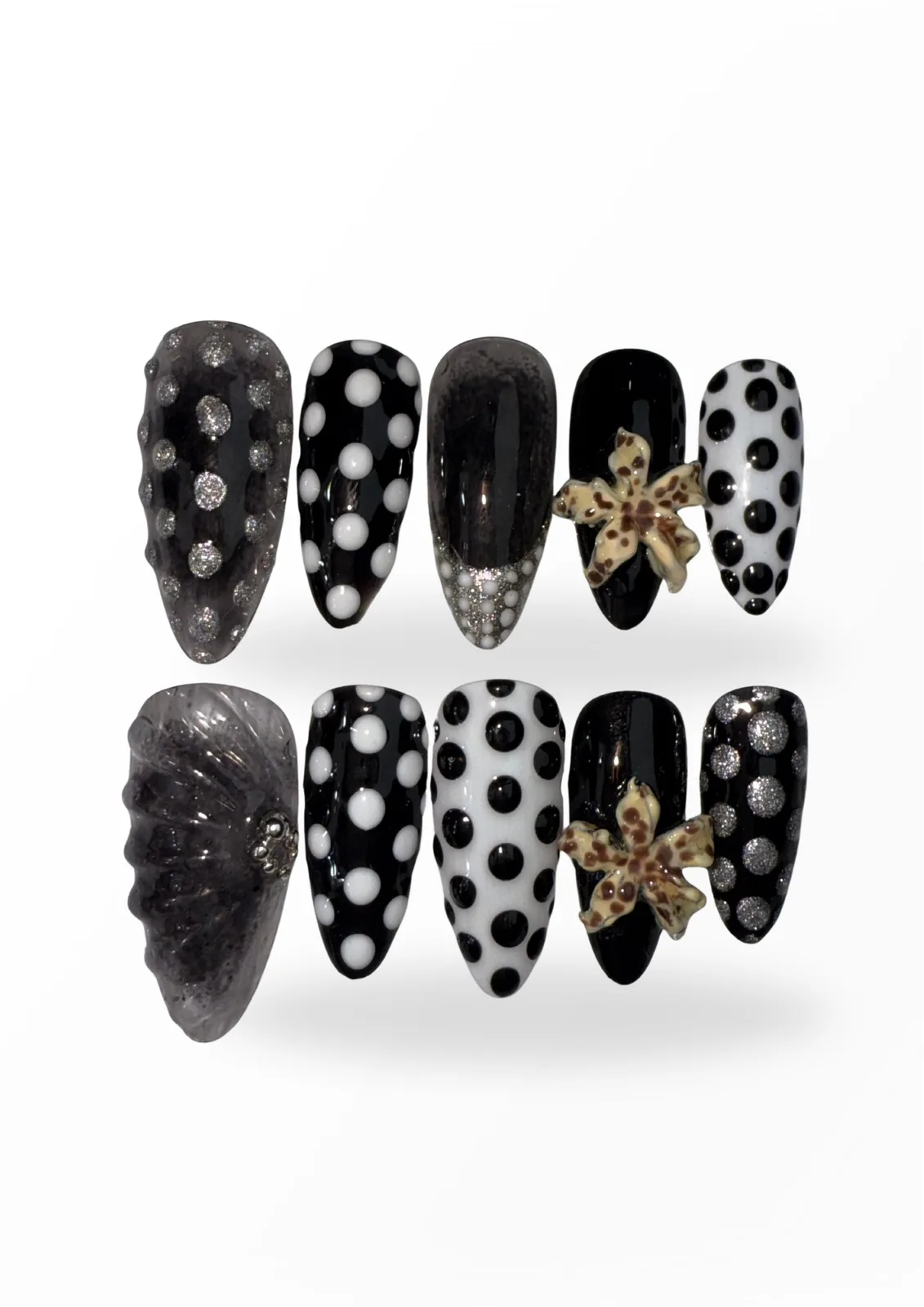 DOTS & WILD BLOOMS. Hand-painted polka dots press-on nails