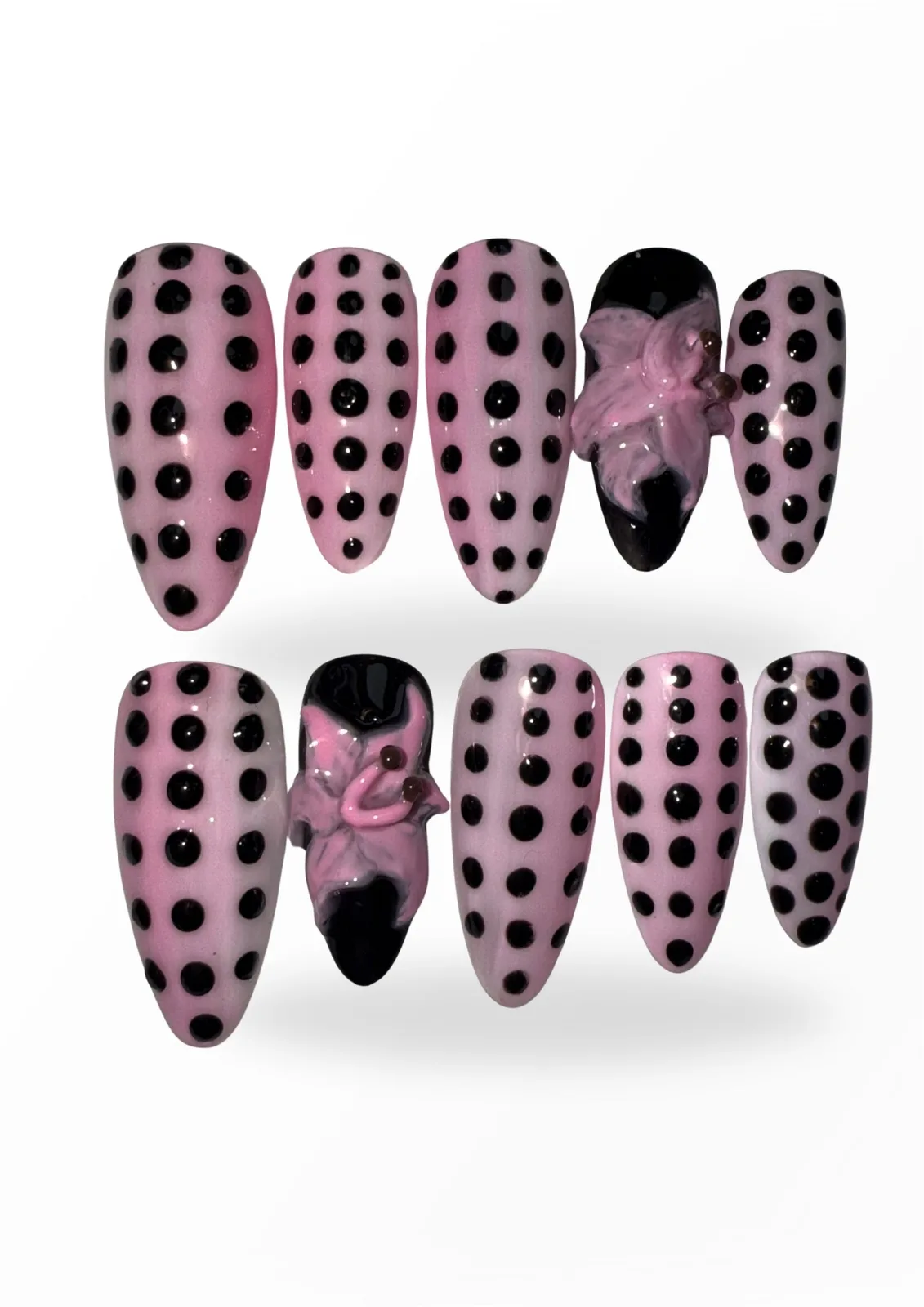 PINKTRIGUE. Hand-painted polka dots press-on nails