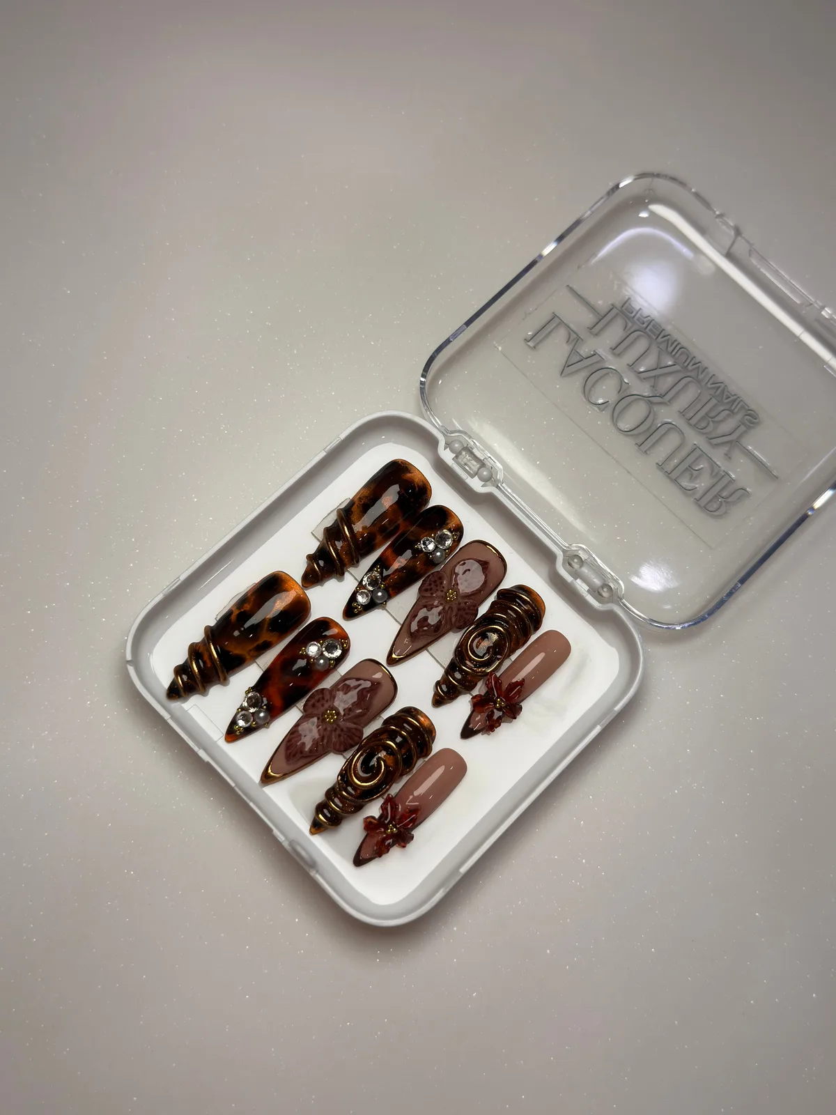 TORTOISESHELL FLORA LEGACY. View 6 of 7